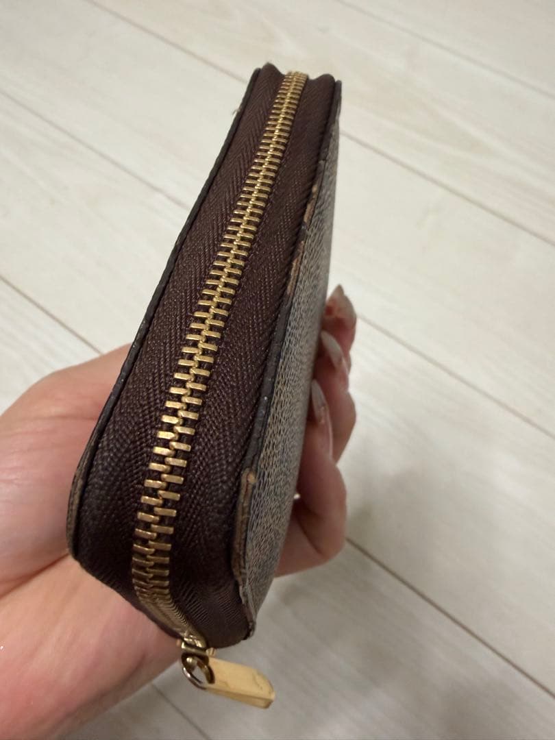 ルイヴィトン　ジッピーパース　ダミエ