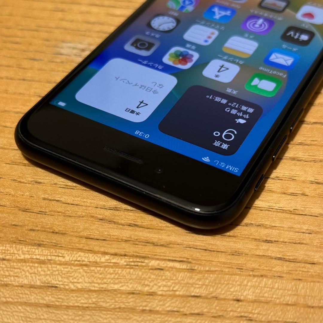 iPhone SE 第3世代 64GB SIMフリー　バッテリー100%