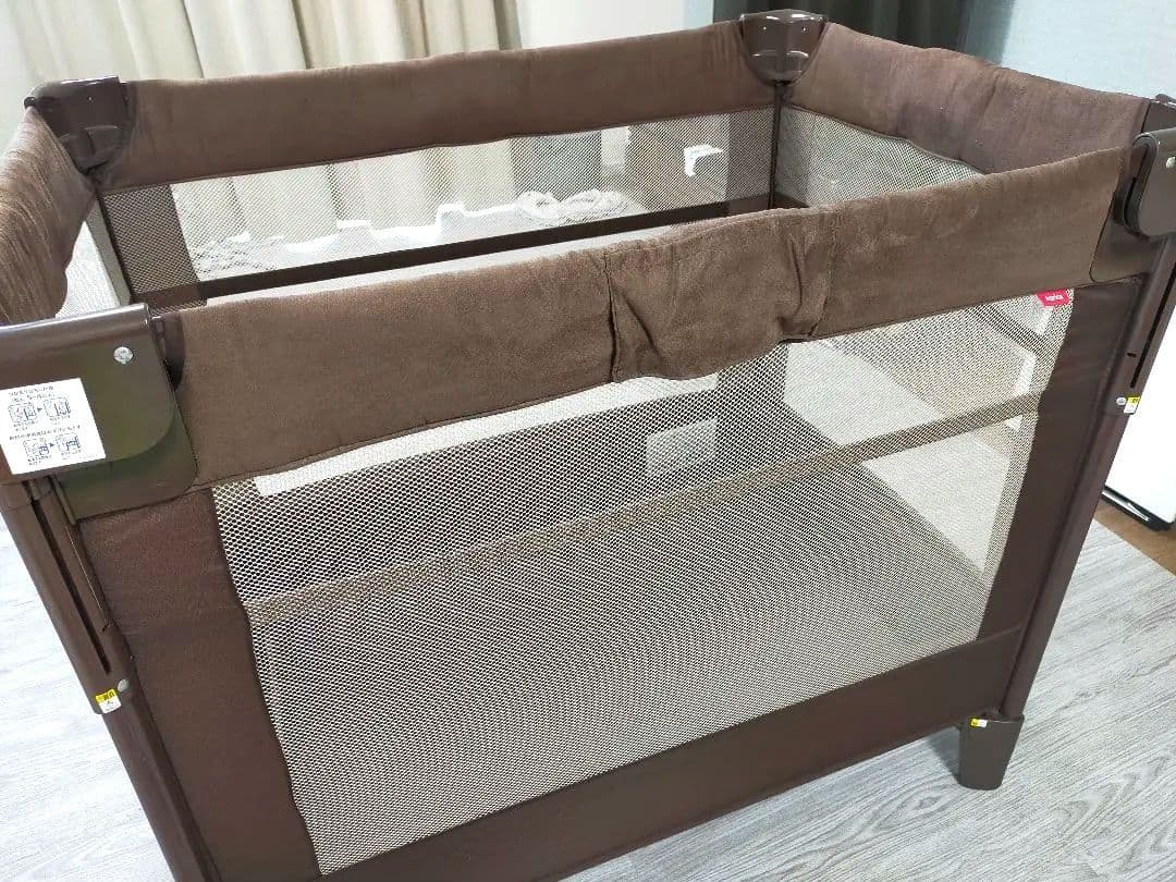 ココネルエアープラス　ベビーベッド　アップリカ