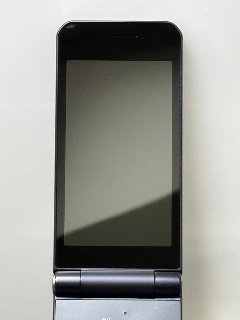 ★arrows ケータイ ベーシック F-41C ネイビー #26021201