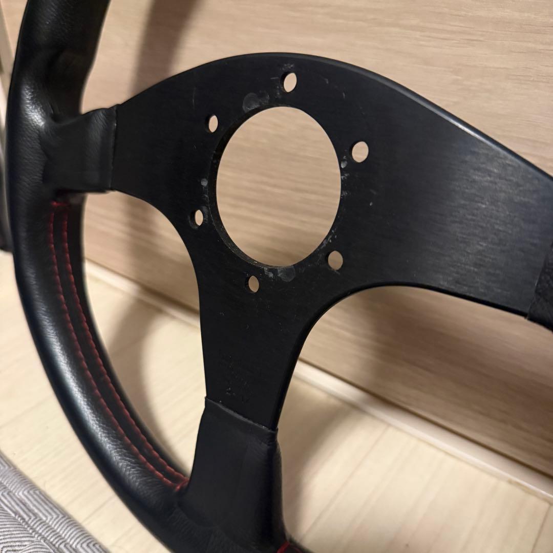 momo Tuner ステアリング