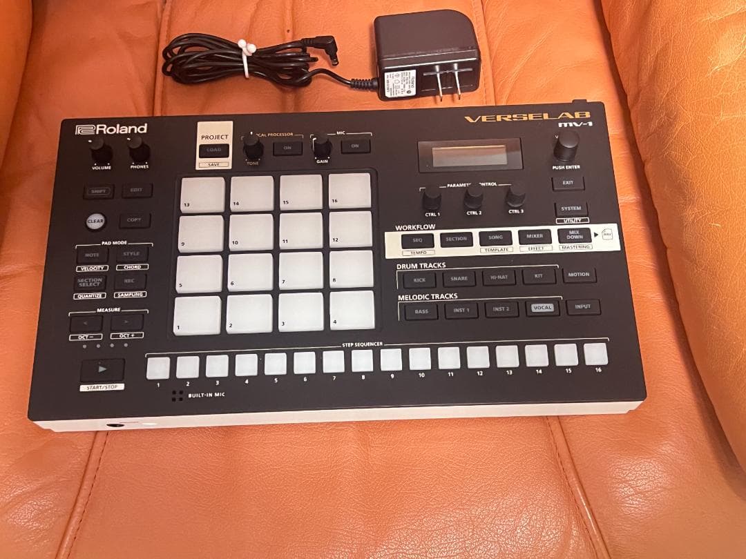 Roland Verselab MV-1 + セミハードケース
