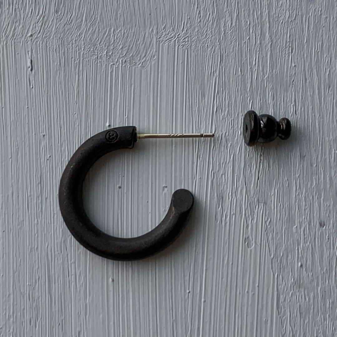 SILVER925 マットブラックピアス　フープ