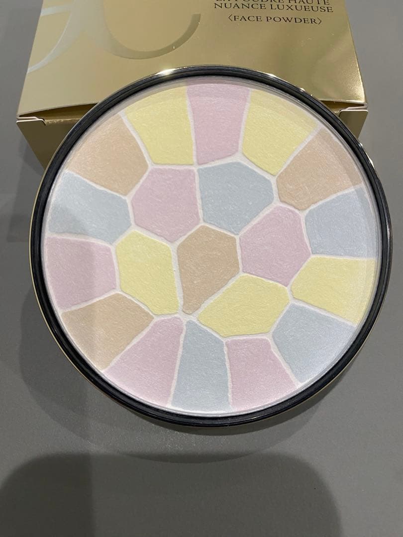 Eleganceプードル　オートニュアンス　リクスィーズ カラーⅣ 27g