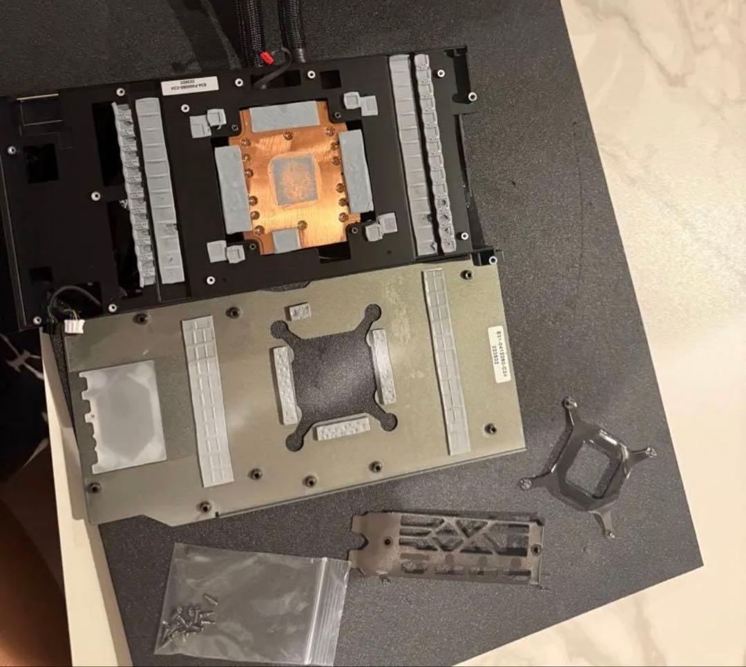 RTX 4090 SUPRIM LIQUID X 24G クーラーのみ