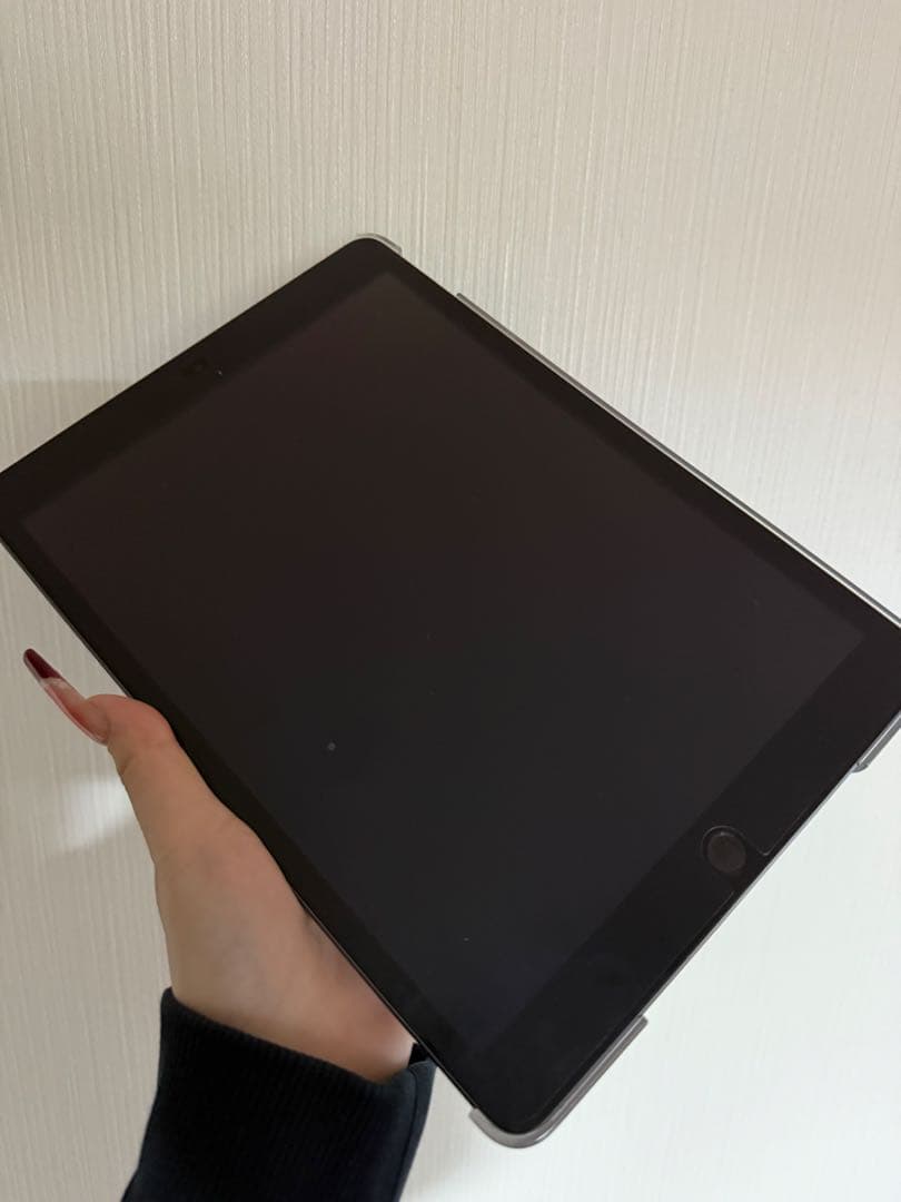 iPad第9世代64GBガンメタ