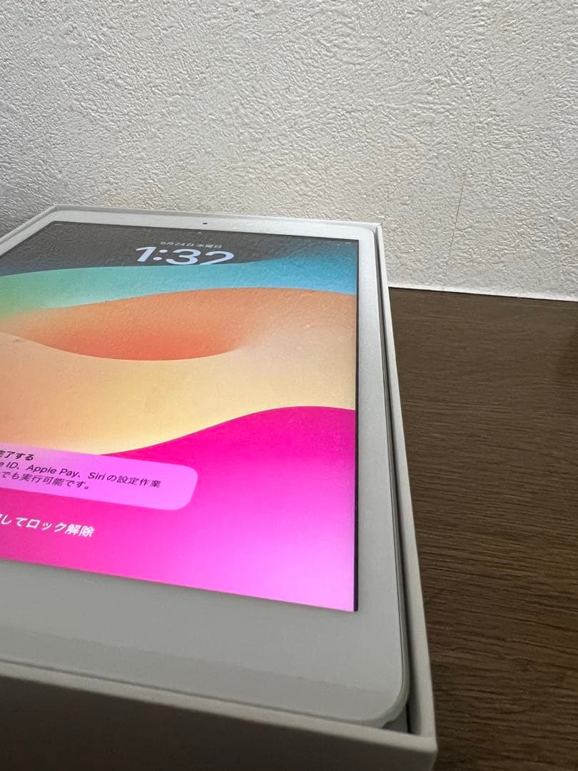 Apple iPad (第7世代)32GB シルバーwi-hi+Cellular