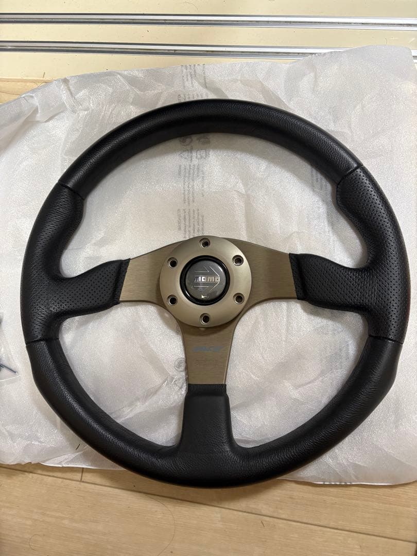 momoレース　350mm