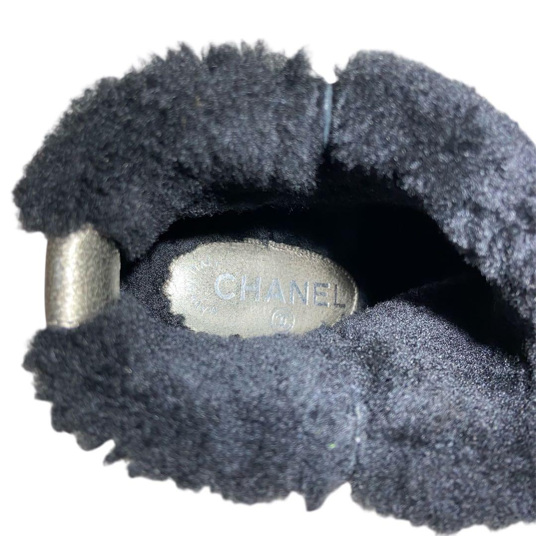 CHANEL 厚底ショートファーブーツ　カラー　ブロンズ