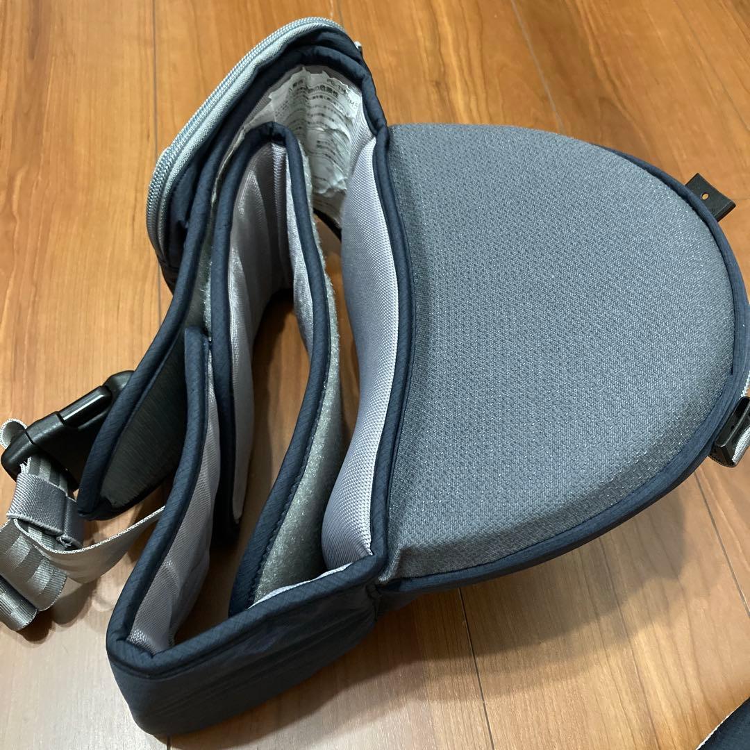 【お値下げ中】ミキハウス×ポグネー ベビーキャリア 抱っこ紐 ヒップシート