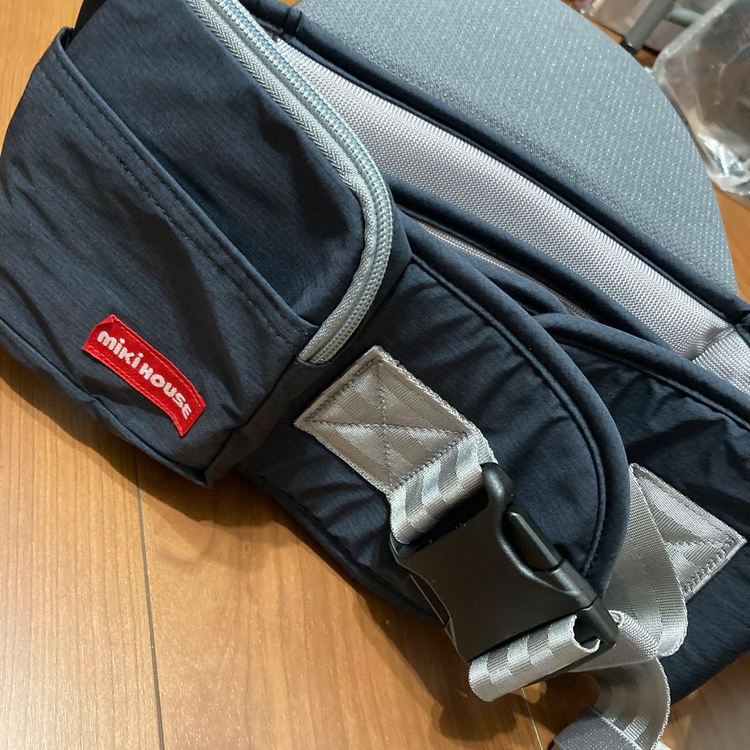 【お値下げ中】ミキハウス×ポグネー ベビーキャリア 抱っこ紐 ヒップシート