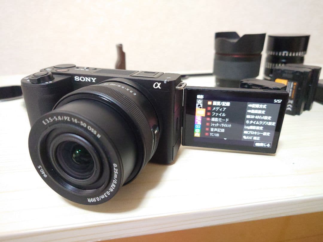 SONY ZV-E10 ii とレンズ3つ付き・ミラーレスカメラ