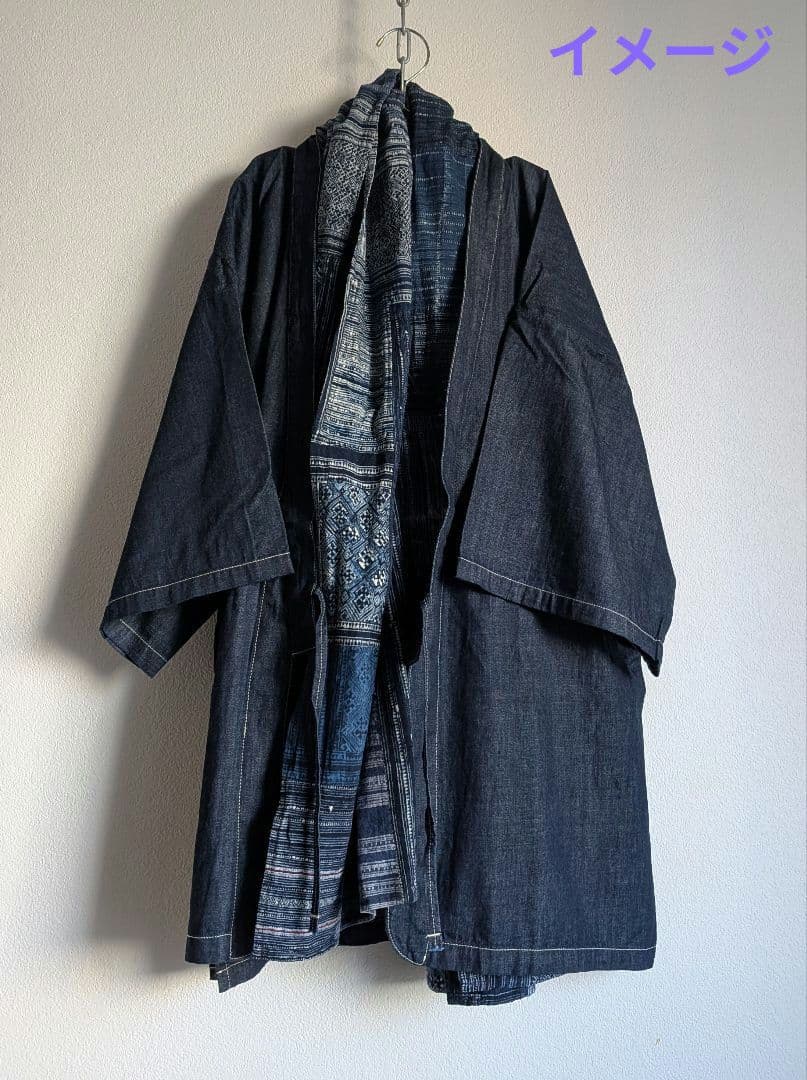 モン族　バティック　手描ろうけつ染　藍染　古布　パッチワークストール　ビンテージ