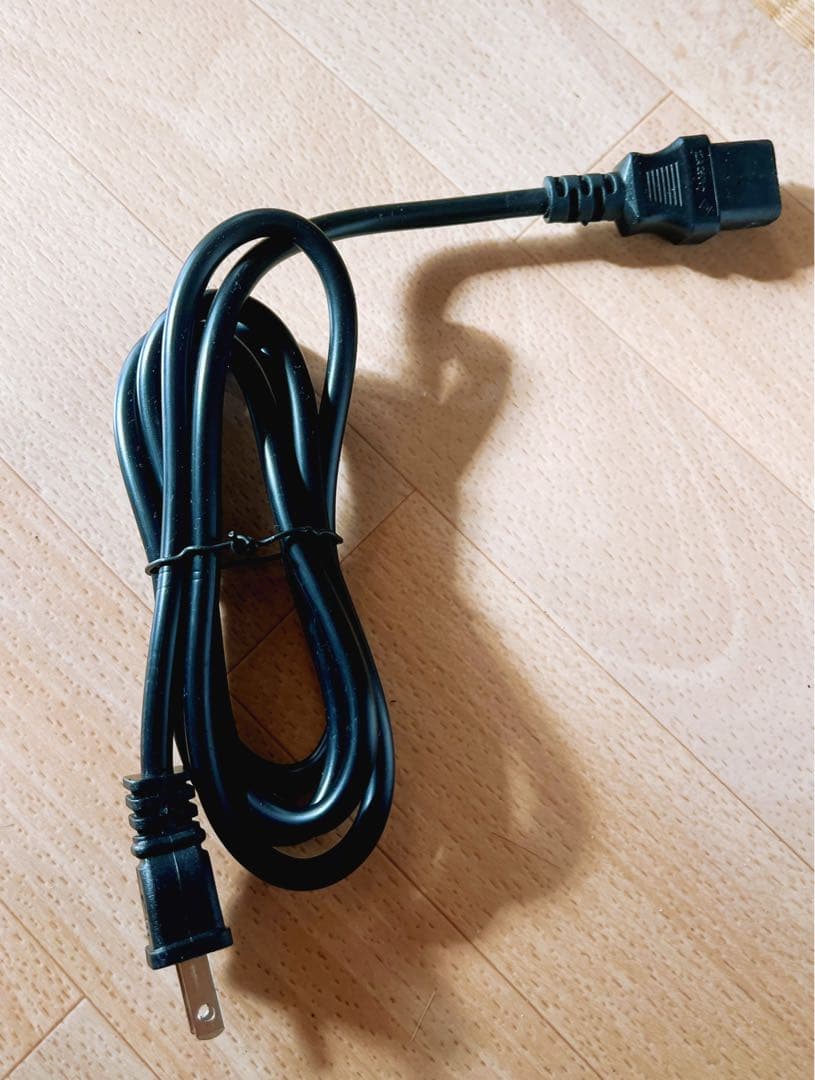 羽根なし セラミックヒーター　冷暖風機 ホワイト 2025年製　極美品