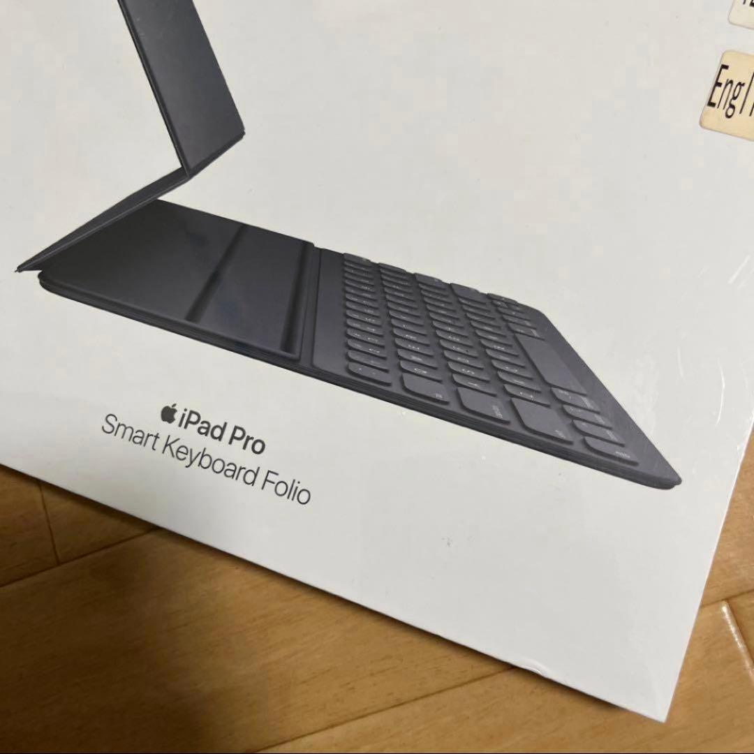 新品未開封　Apple iPad Pro 12.9 スマートキーボードフォリオ