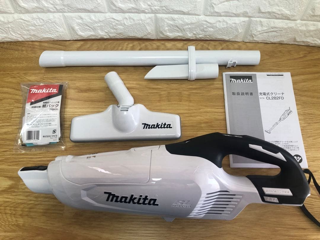 Makita マキタ 充電式クリーナー CL282FD 18V