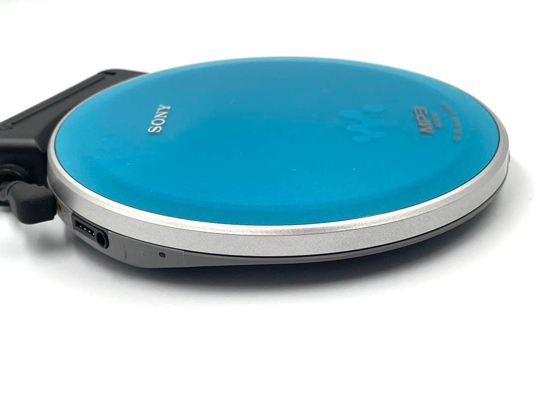 外観美品　SONY D-NE730 WALKMAN ポータブルCDプレーヤー