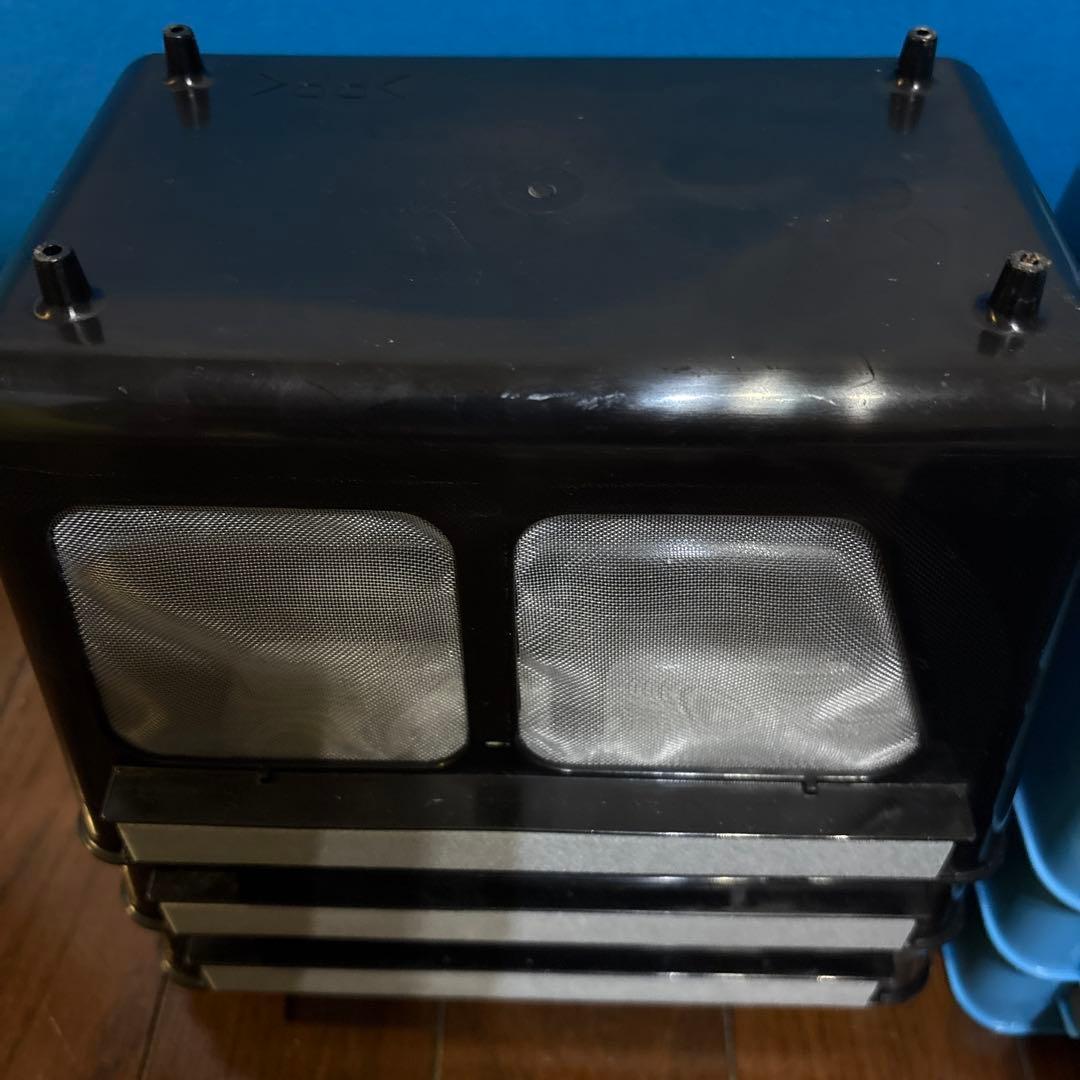 R*n様 わけぷか 9個 白 黒 青 緑　隔離水槽 水槽分割容器