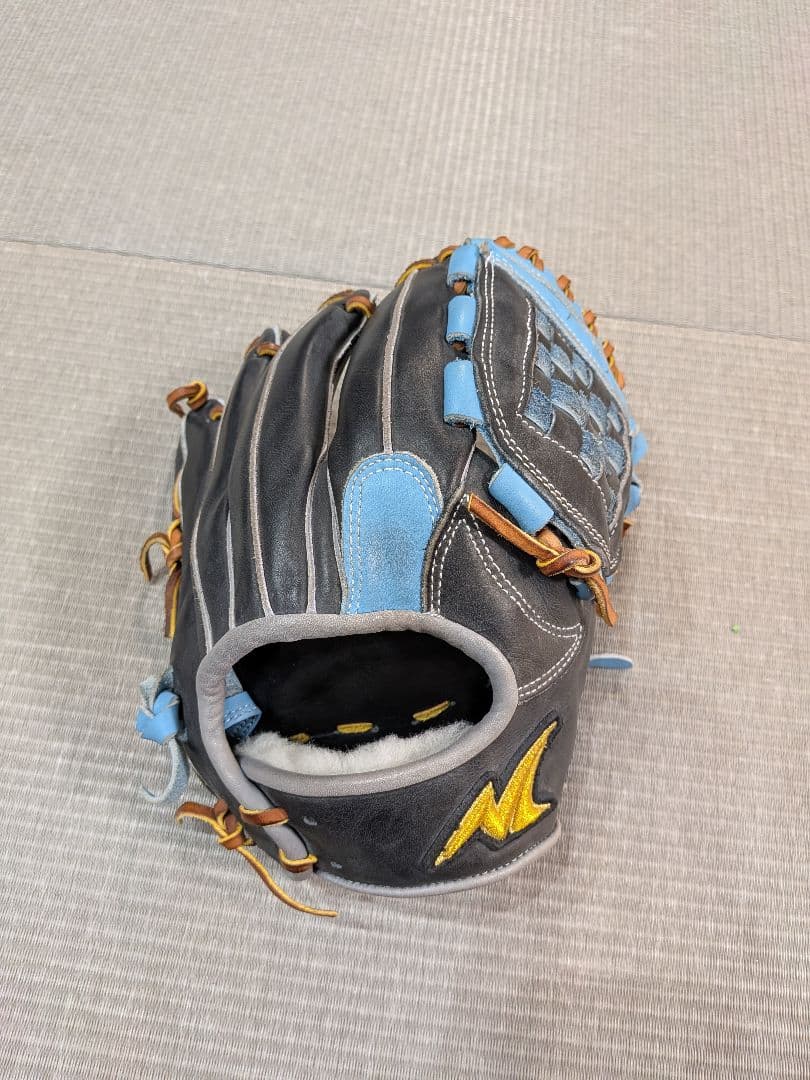 軟式野球用 黒青 レザーグローブ