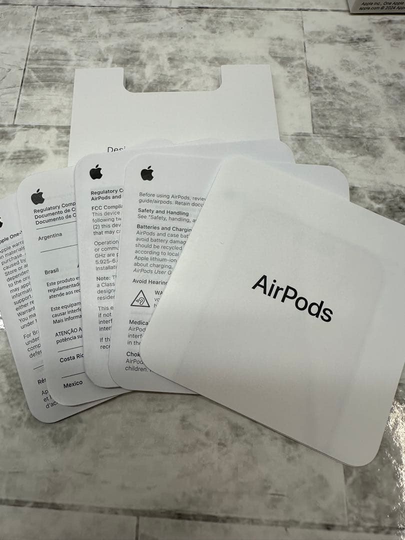 Apple AirPods 本体