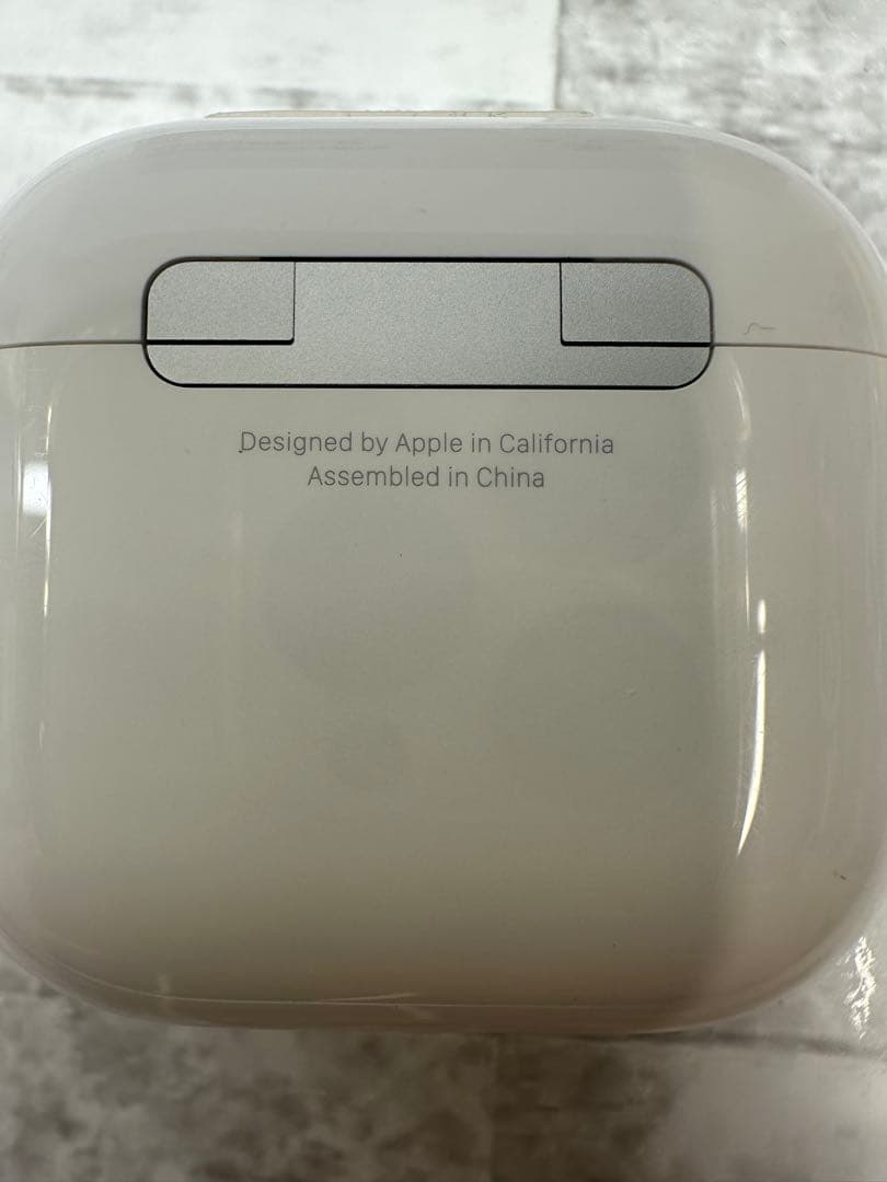 Apple AirPods 本体