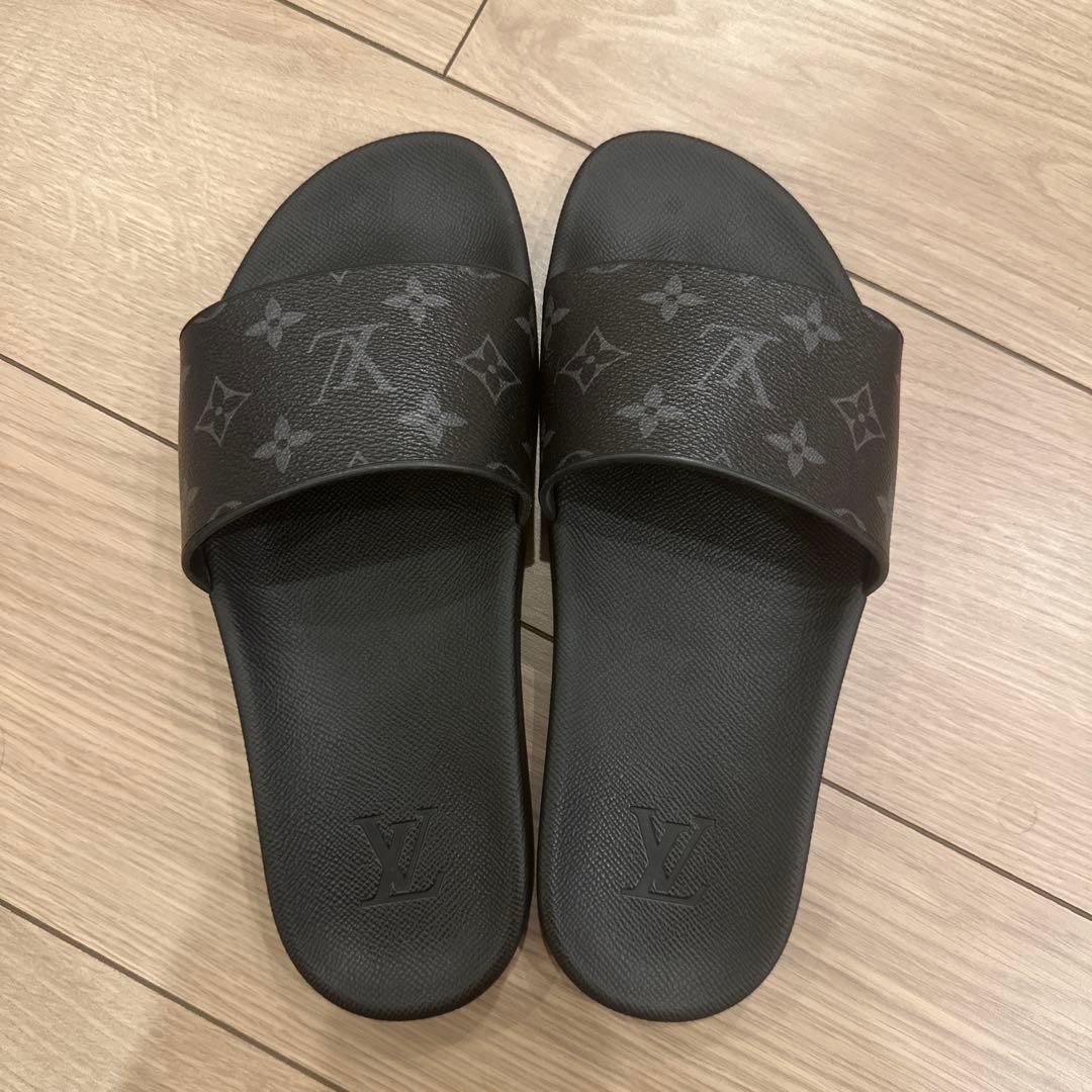 Louis Vuitton ロゴ入り ブラックサンダル