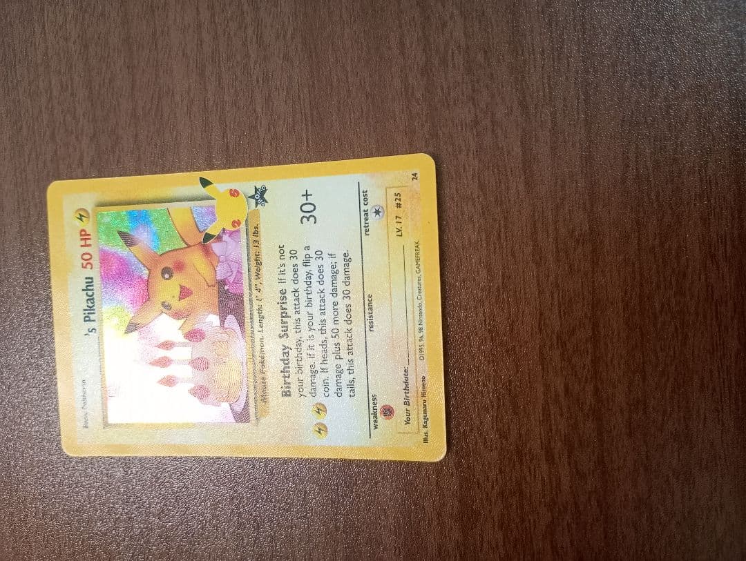 ポケモンカード　ポケカ　おたんじょうびピカチュウ　お誕生日ピカチュウ　英語版