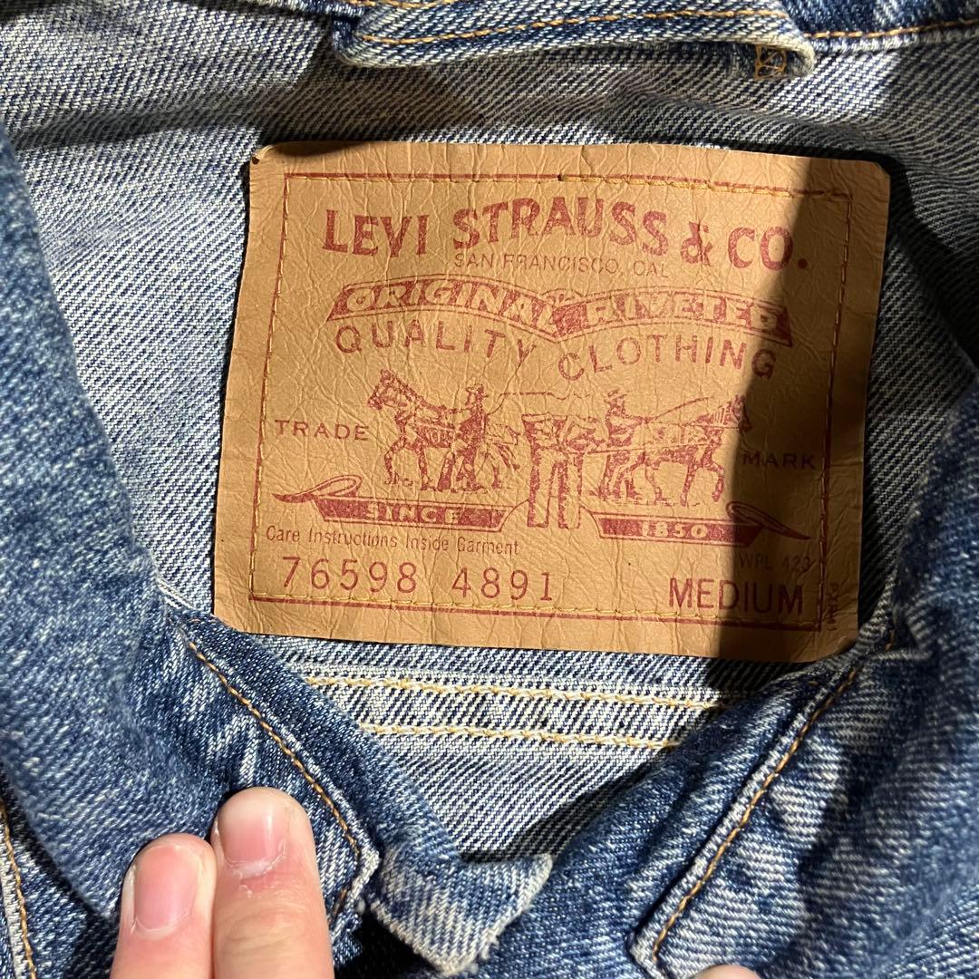 Levi’s デニムジャケット USA製 刺繍 背面ロゴ 76598 4891