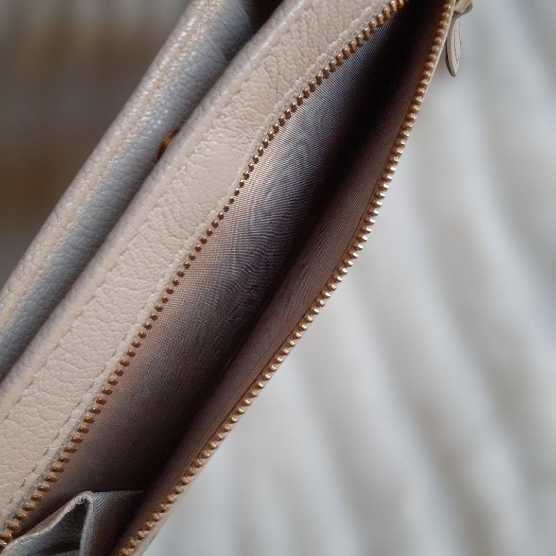 【美品】レア ミュウミュウ マドラス 財布 5MO009