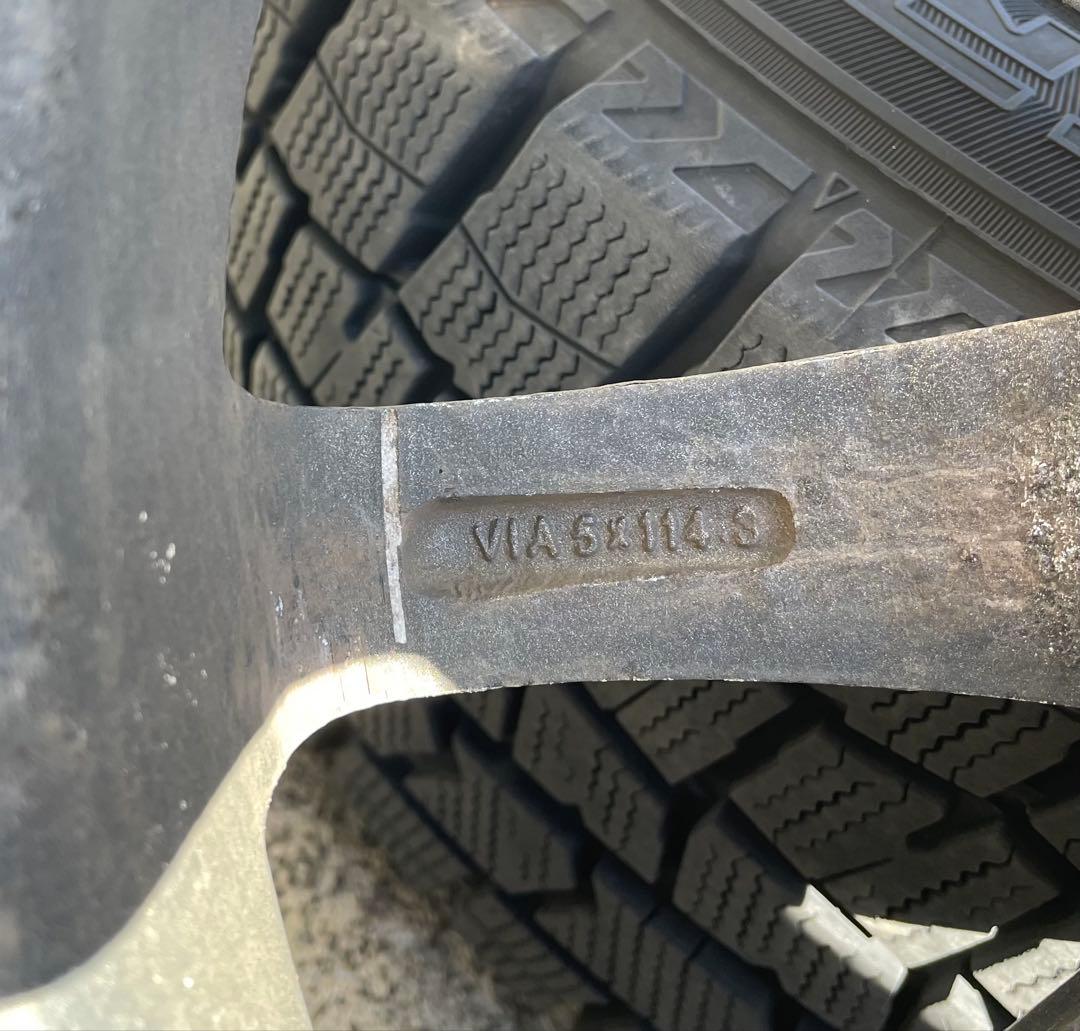 スタッドレスタイヤホイル付き　215/60/16 ヴェゼル