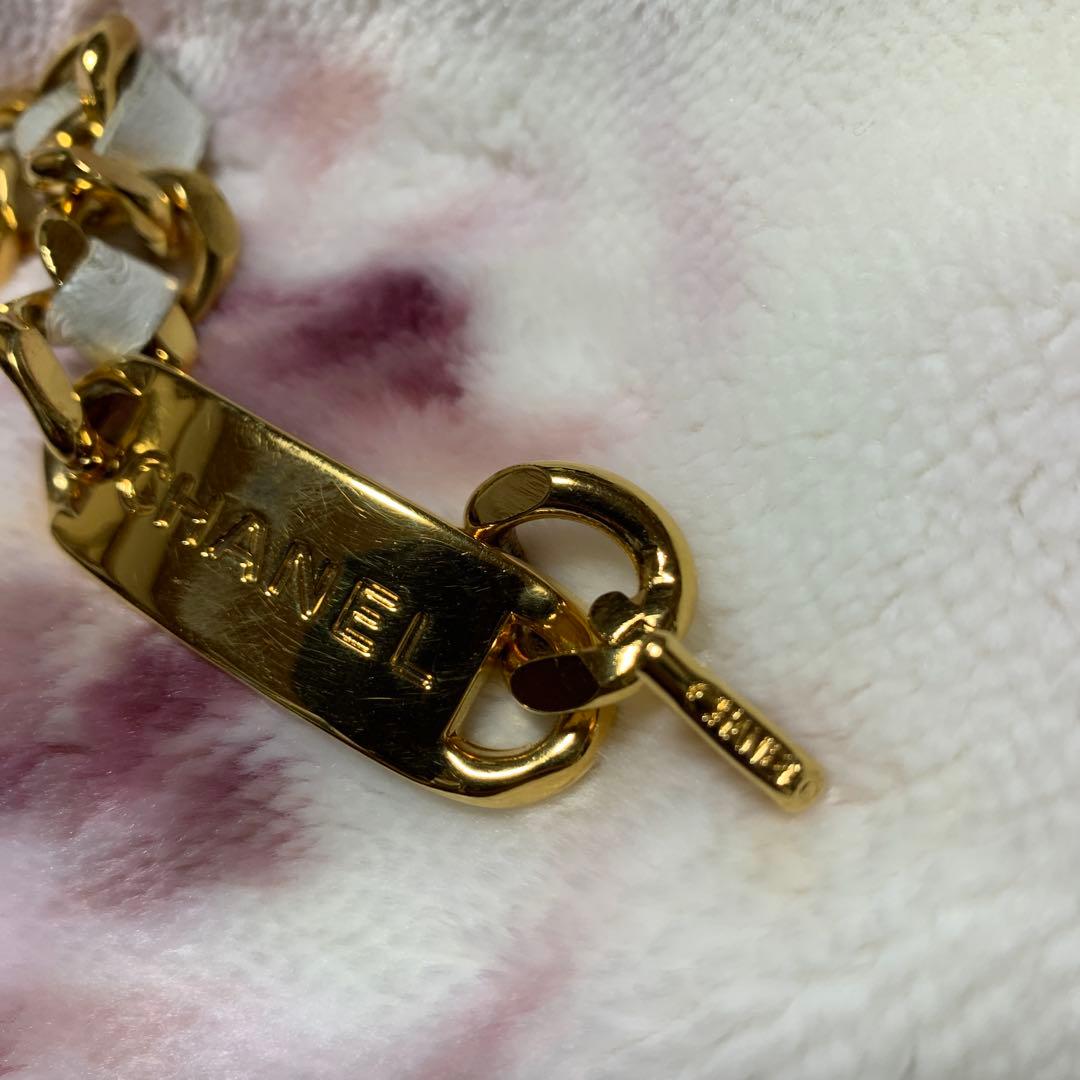 CHANEL ゴールド ホワイト チェーンベルト