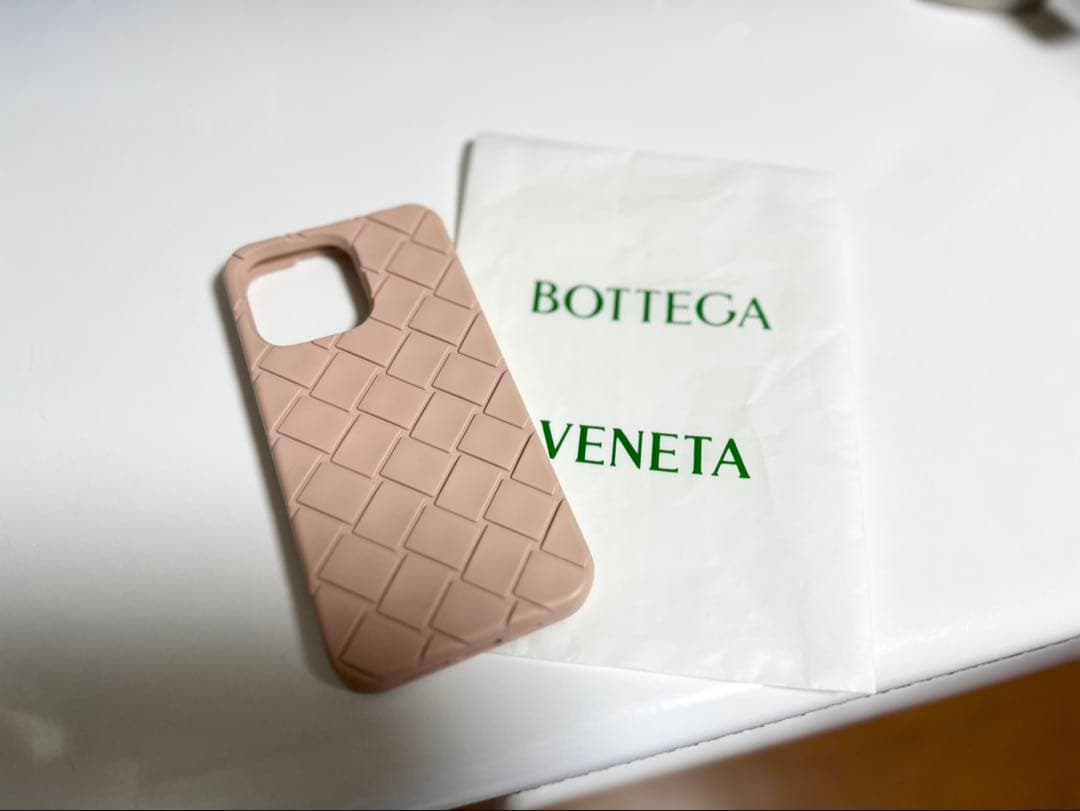 BOTTEGA VENETA ベージュ ソフトケース