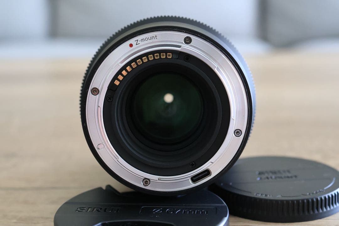 SIRUI AURORA 85mm F1.4 Zマウント フルフレーム