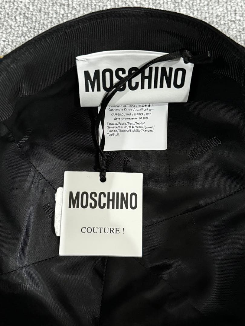 モスキーノ　キャップ　帽子