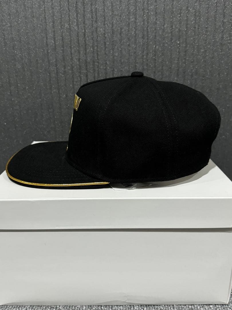 モスキーノ　キャップ　帽子