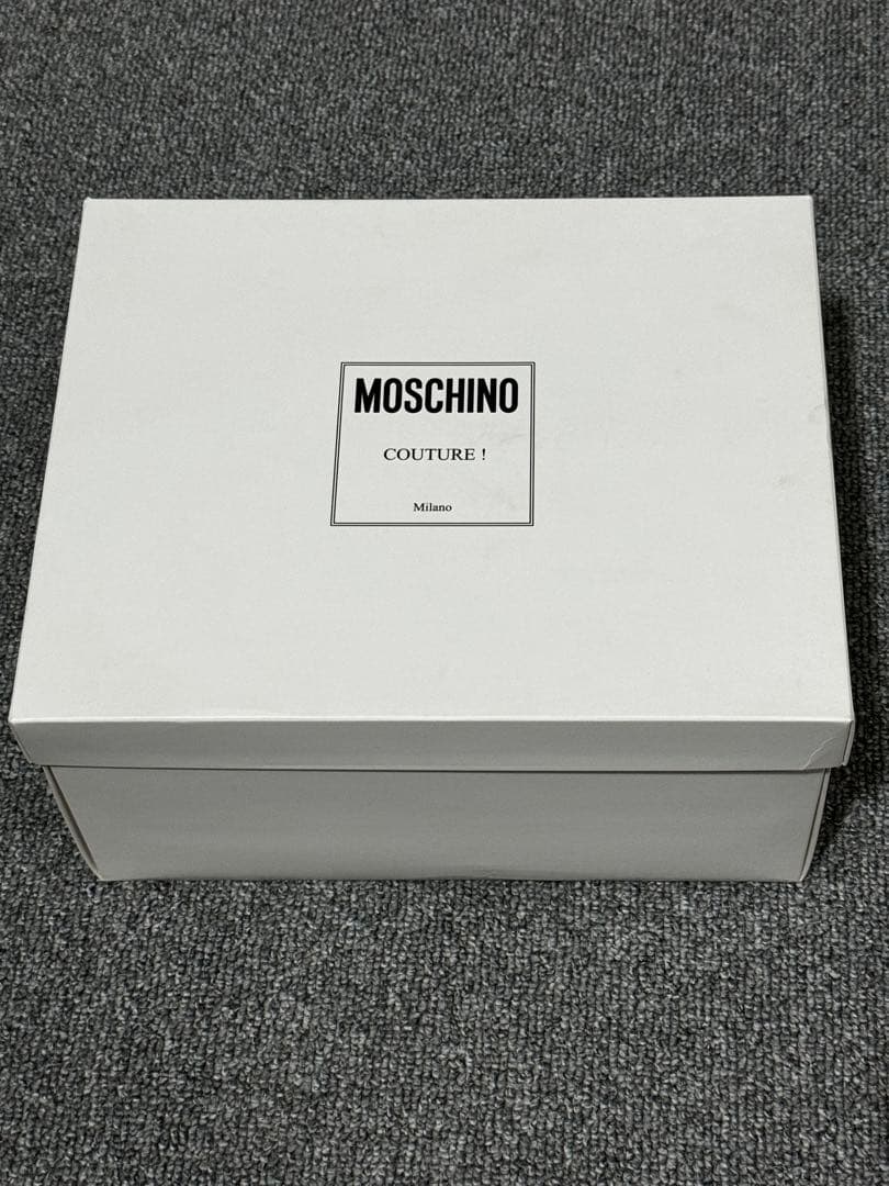 モスキーノ　キャップ　帽子