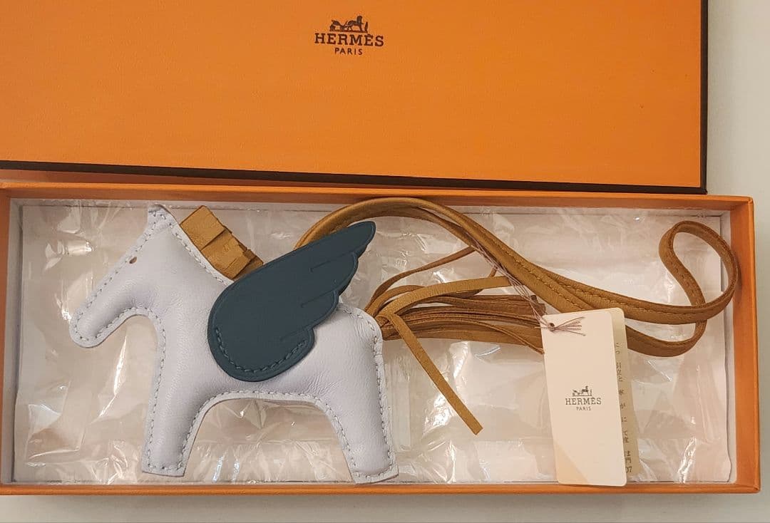 エルメスHERMESロデオペガサスPMアニョーミロブループリュム【美品】