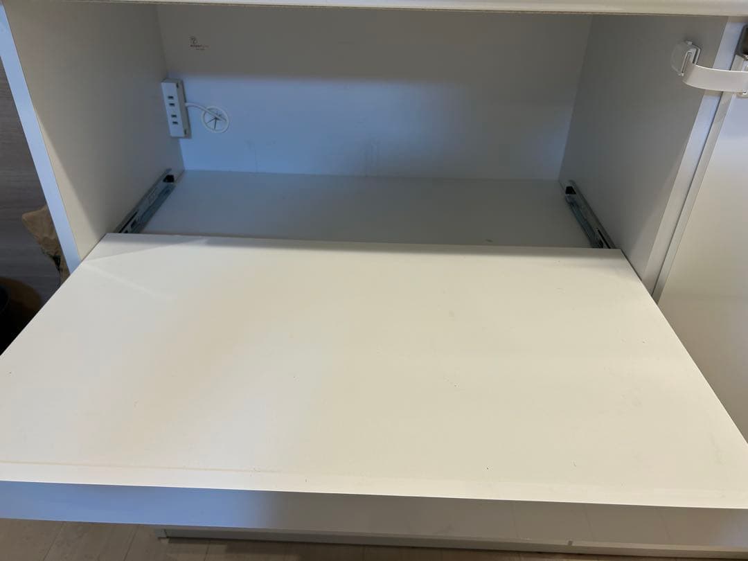 ホワイトキッチン収納 食器棚