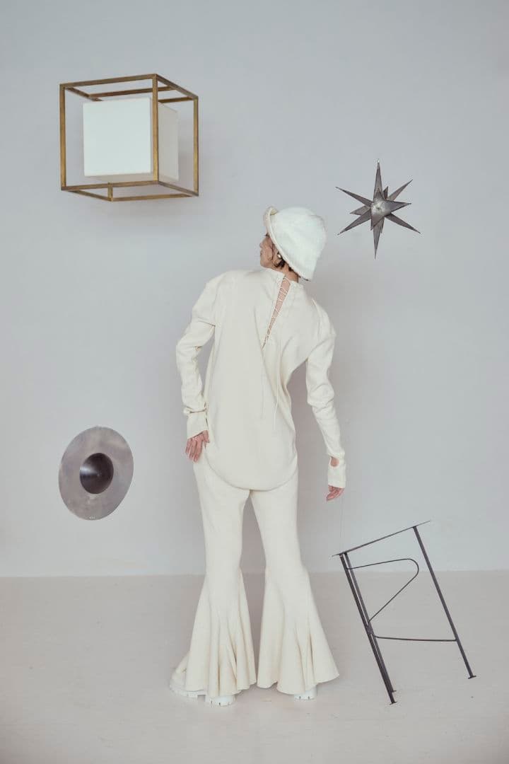 【即完売】SOLOV 2022aw THERMAL RUFFLE PANTS