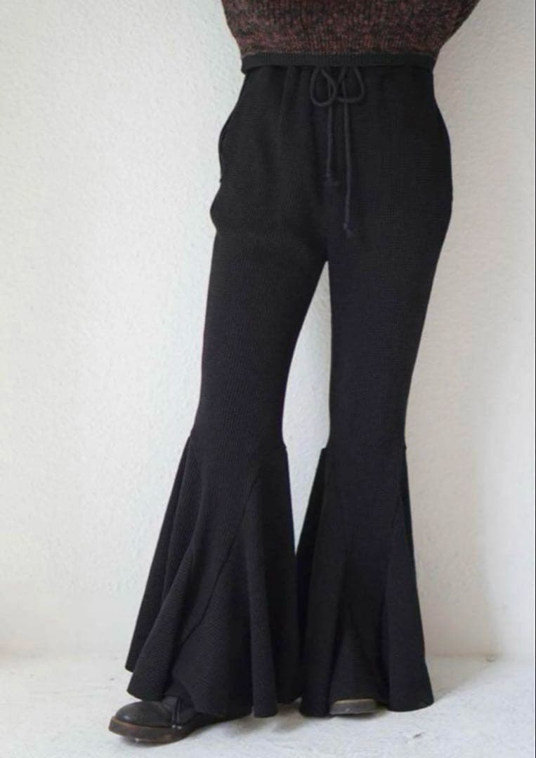 【即完売】SOLOV 2022aw THERMAL RUFFLE PANTS