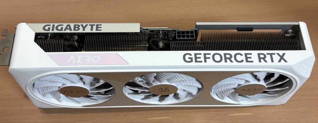 グラフィックボード・グラボ・ビデオカード GIGABYTE GEFORCE RTX 4060 Ti AERO OC 8G