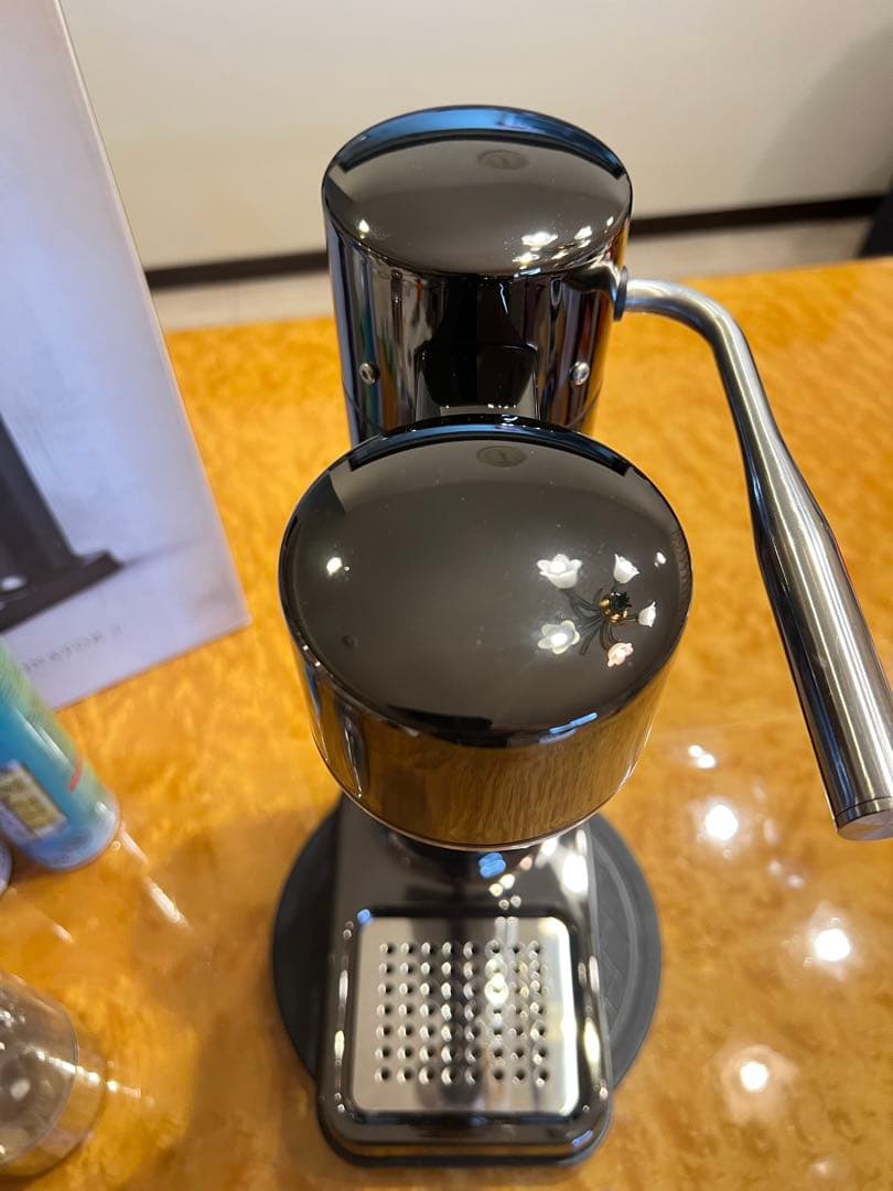 極美品　aarke カーボネーター3 BC 満タンシリンダー2本　ボトル2本付