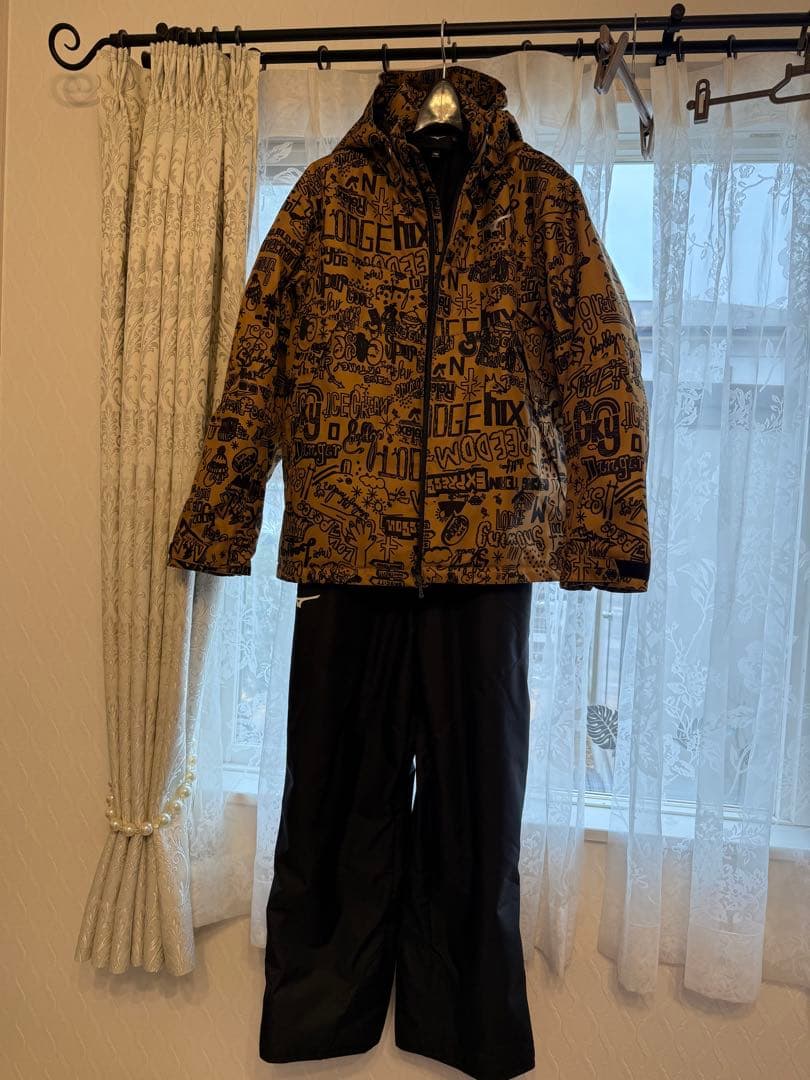 スキーウェア　160センチ　ミズノ