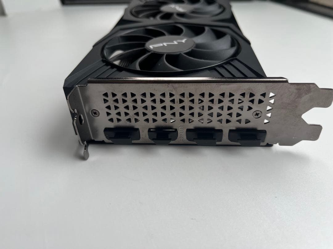 PNY GeForce RTX 4060 8GB 保証書付き