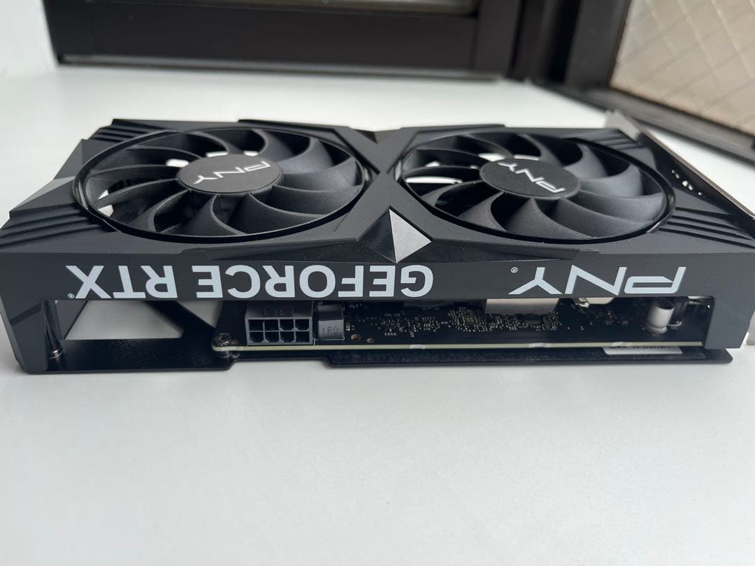 PNY GeForce RTX 4060 8GB 保証書付き