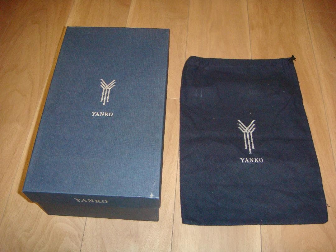 【未使用品】ヤンコ（YANKO）　ホールカット革靴　サイズ８　１４１８３