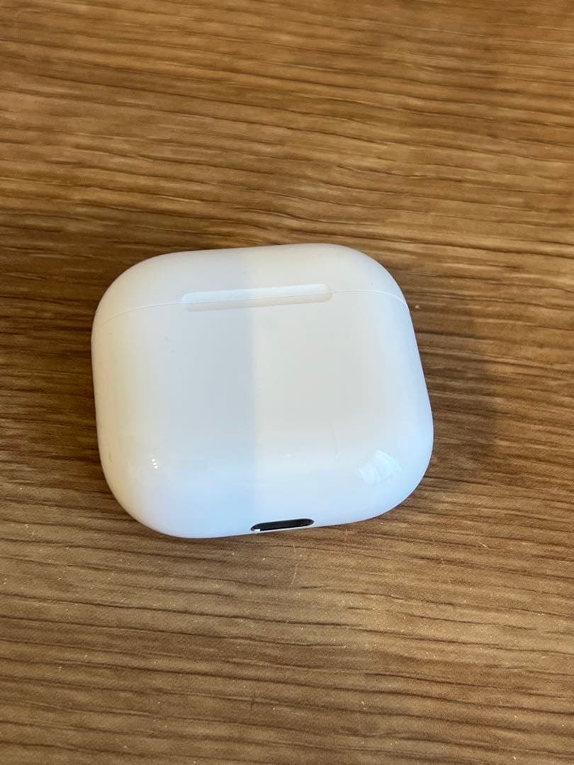 AirPods第四世代　ノイズキャンセリングなし