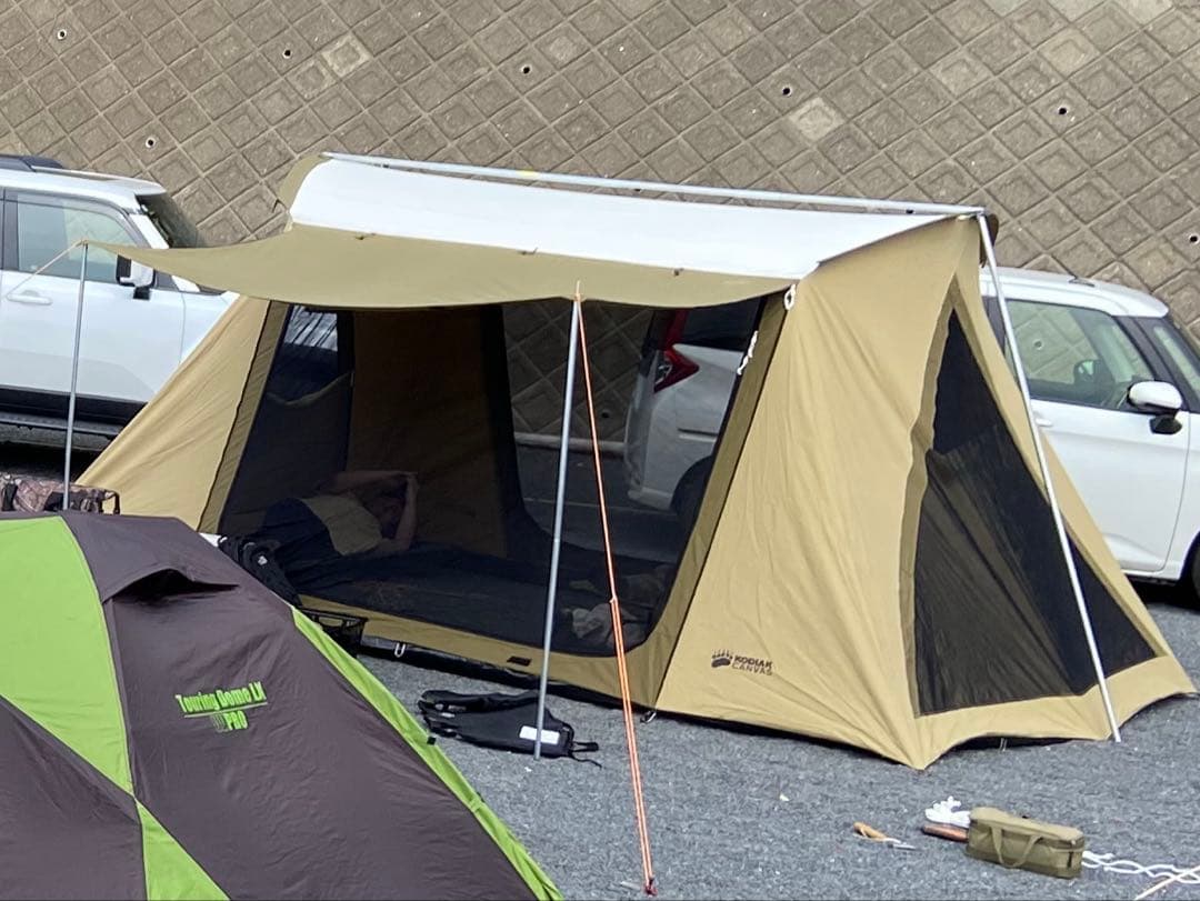 コディアックキャンバス　スクリーンハウス　コットンテント（期間限定値下げ）