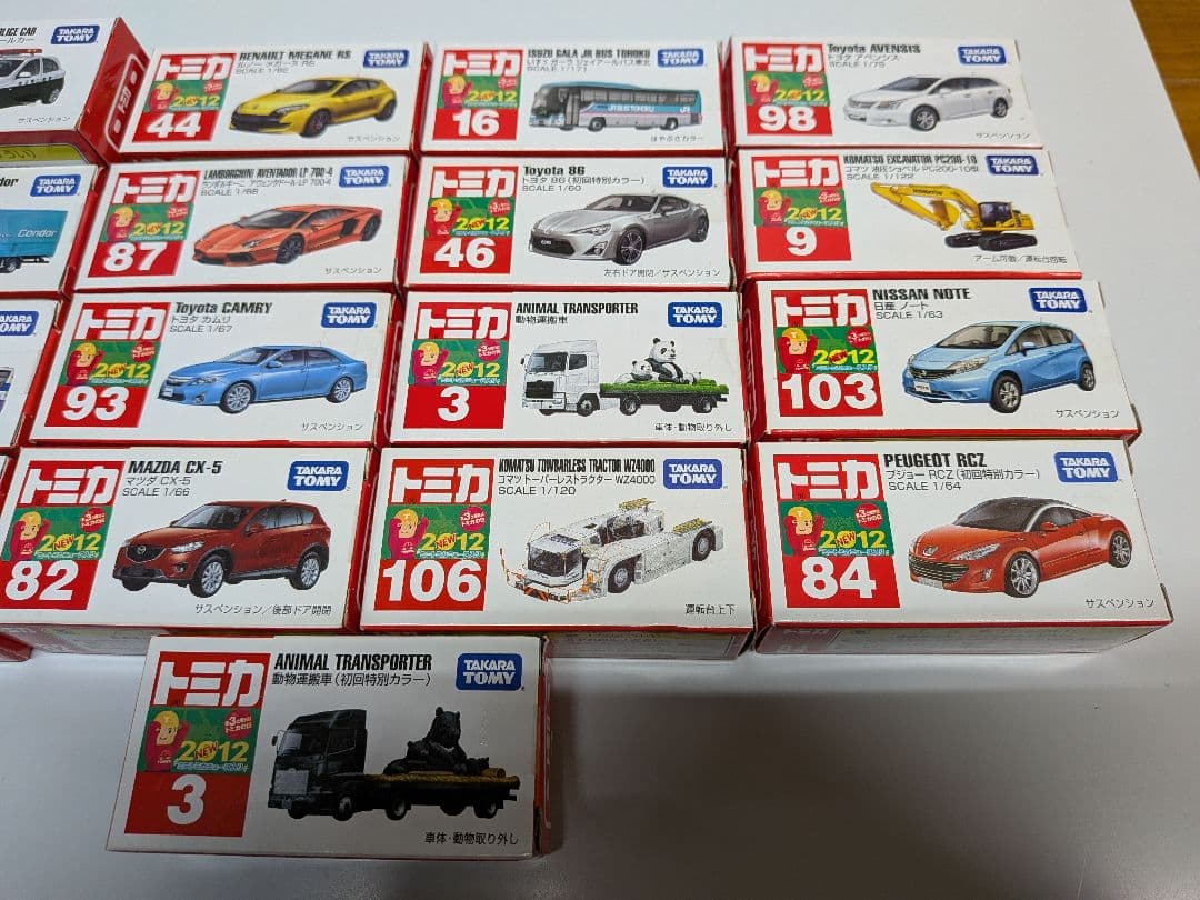 m*読様 トミカ 未開封 17台 まとめ売り ⑫