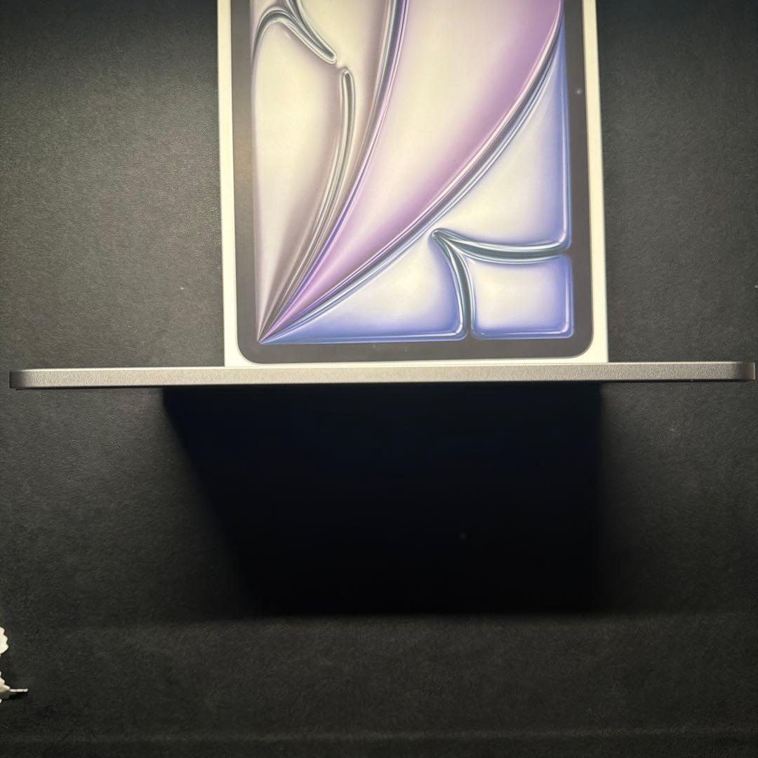 ほぼ新品iPad Air M3 11インチ128GB メーカー保証期間中